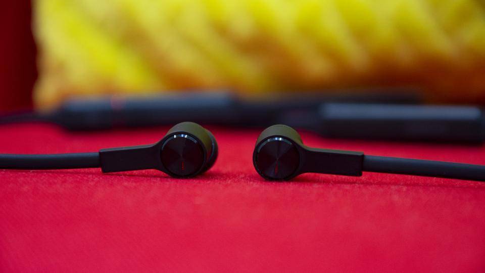 Huawei P30 Lite preorders: Pick up a free pair of headphones worth £99